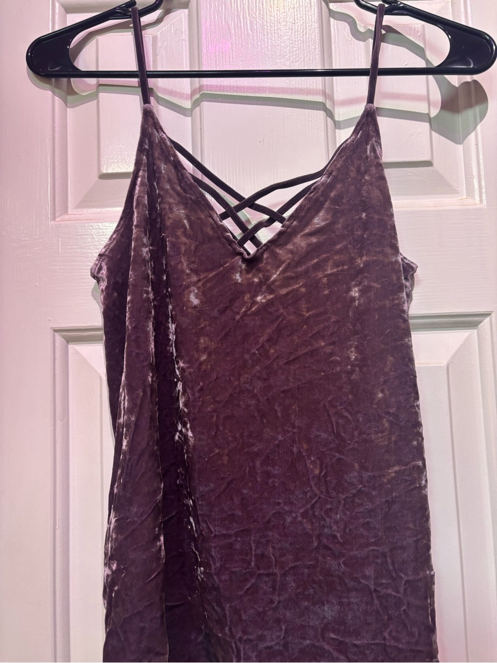 American Eagle Outfitters Crushed Velvet Strappy V-Neck Tank - Plum